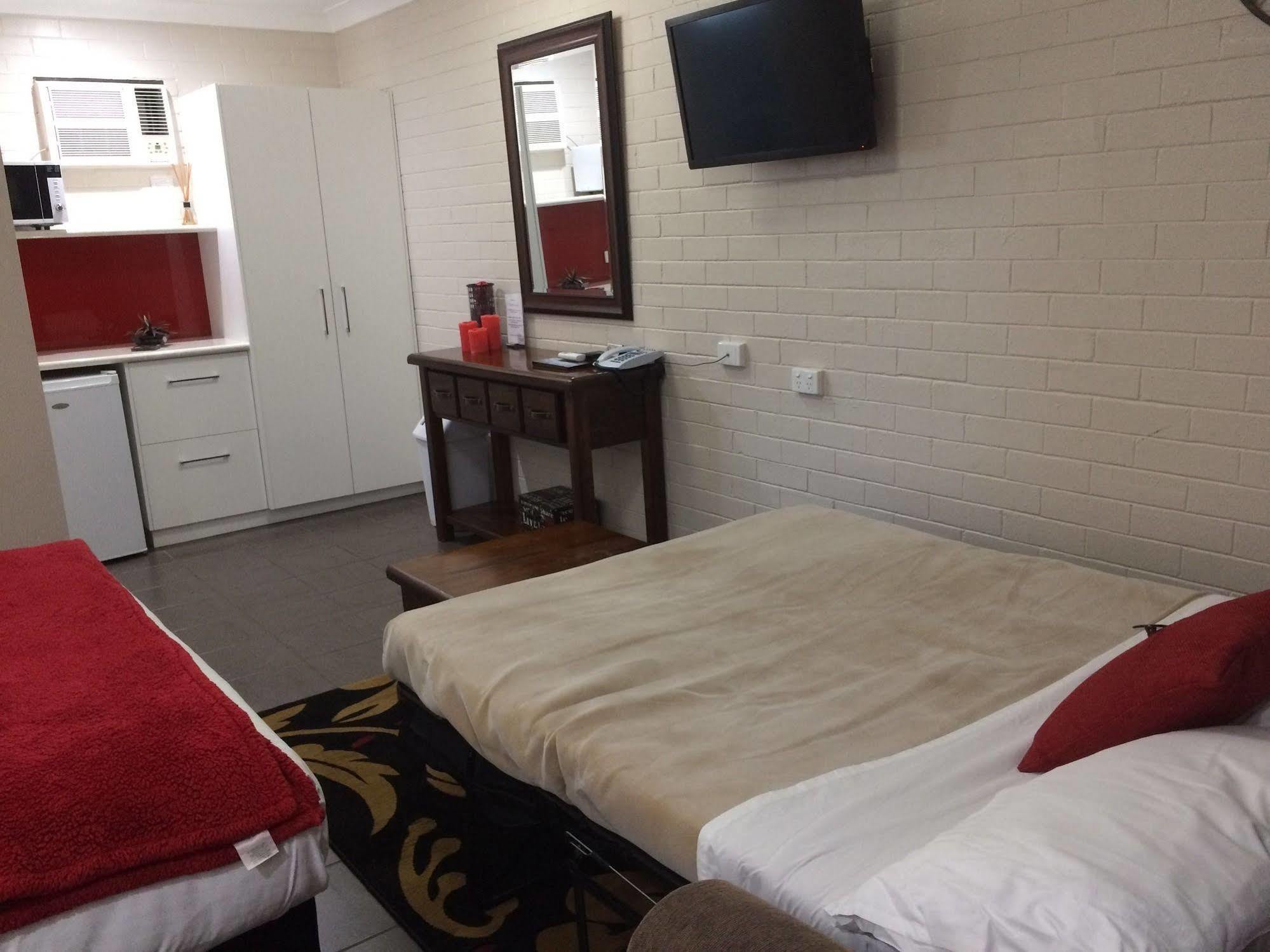 Country Leisure Motor Inn Dubbo Zewnętrze zdjęcie